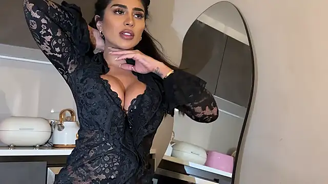 ArabicBarbie online show from 12/18/25, 10:49