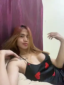 Snapshot of _FoxyFlair chatting on 10/28/25, 04:53  FoxyFlair online show from 10/28/25, 04:53