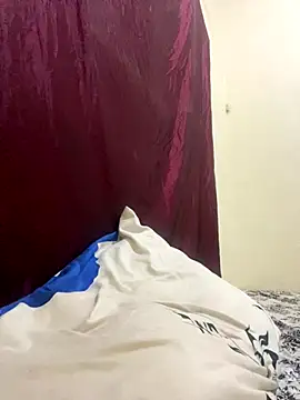 Snapshot of _FoxyFlair chatting on 12/03/25, 01:20 FoxyFlair online show from 12/03/25, 01:20