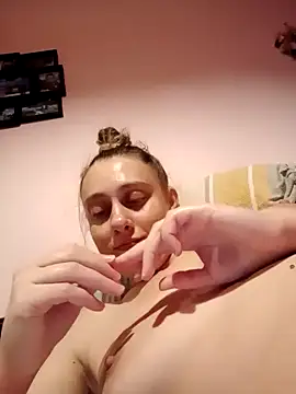 SexyAmanda32 online show from 12/03/24, 07:11