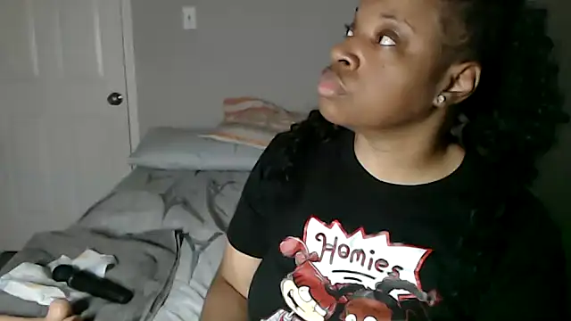 Sexymona1218 online show from 10/28/25, 08:29