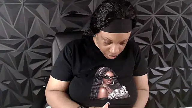 Sexymona1218 online show from 06/27/26, 02:55