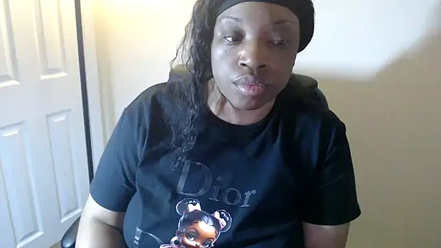 Sexymona1218 online show from 07/25/26, 10:02