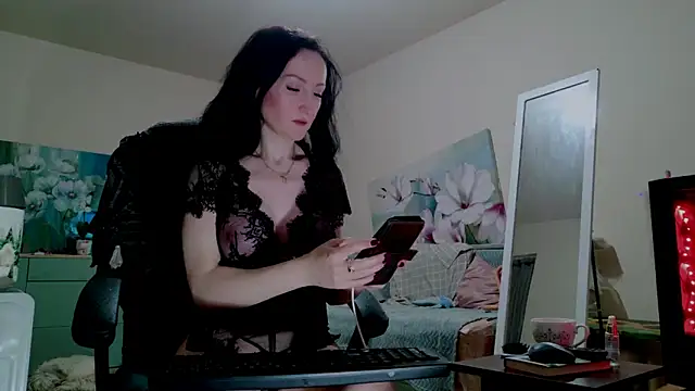 Snapshot of lara_heaven chatting on 12/23/25, 10:13 lara heaven online show from 12/23/25, 10:13