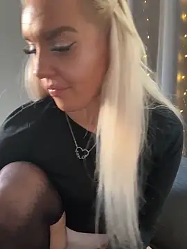 MIA-XXX online show from 11/05/25, 11:54