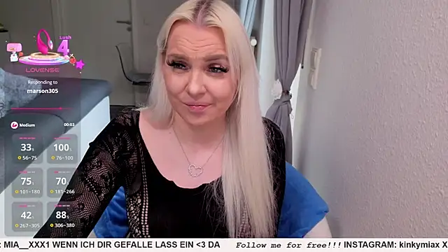 Snapshot of MIA-XXX chatting on 04/21/26, 04:23 MIA-XXX online show from 04/21/26, 04:23