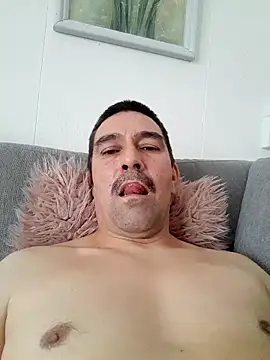 Snapshot of dick81 chatting on 04/02/26, 08:39 dick81 online show from 04/02/26, 08:39