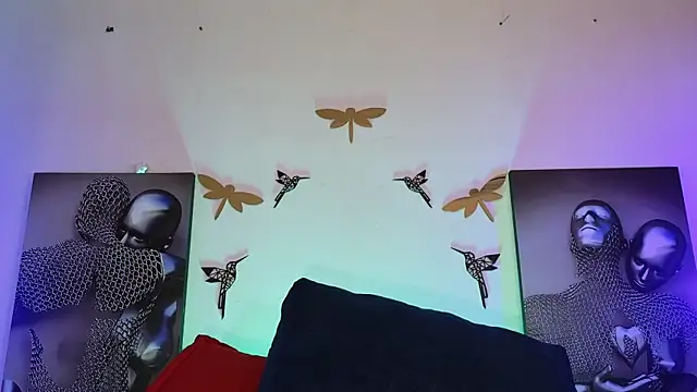 Snapshot of VikoHands chatting on 11/29/25, 09:12 VikoHands online show from 11/29/25, 09:12