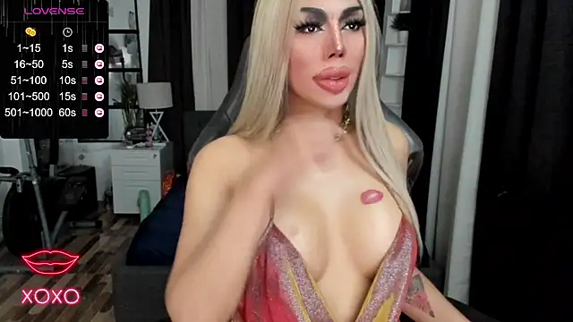 Forever MissCandace online show from 12/31/24, 12:15