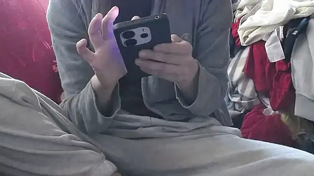 Snapshot of jude_cherrys1991 chatting on 10/26/25, 12:55 jude cherrys1991 online show from 10/26/25, 12:55