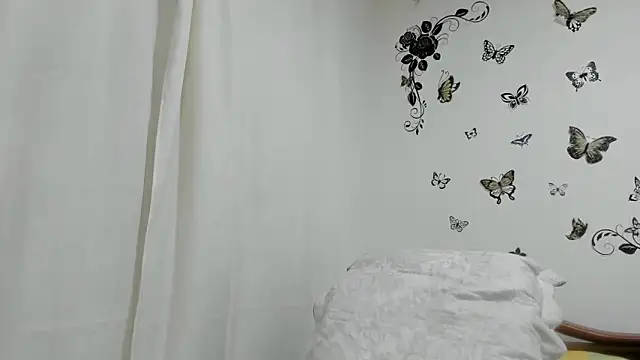 jennifersmit1 online show from 03/19/25, 09:27