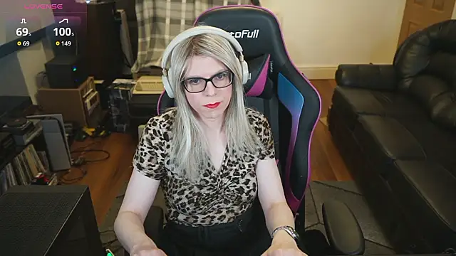 Snapshot of KelseyCobalt chatting on 02/16/26, 10:17 KelseyCobalt online show from 02/16/26, 10:17