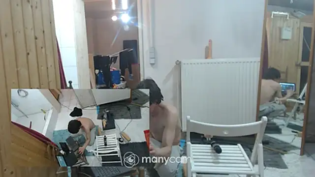 Snapshot of boytoy07 chatting on 12/21/25, 02:41 boytoy07 online show from 12/21/25, 02:41