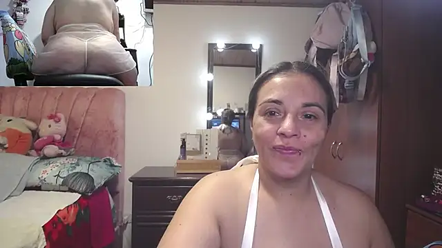 Snapshot of zoe_hotxxx chatting on 04/06/26, 01:56 zoe hotxxx online show from 04/06/26, 01:56