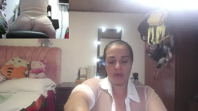 Snapshot of zoe_hotxxx chatting on 05/11/26, 02:01 zoe hotxxx online show from 05/11/26, 02:01