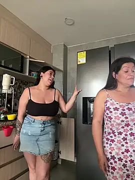 emilyjohanson online show from 02/18/25, 01:22