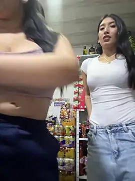 Snapshot of emilyjohanson chatting on 02/05/26, 11:31 emilyjohanson online show from 02/05/26, 11:31