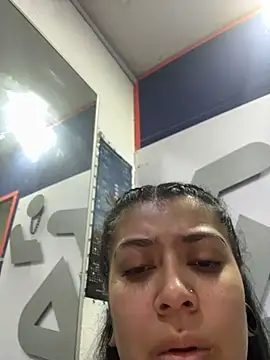 Snapshot of emilyjohanson chatting on 03/16/26, 05:17 emilyjohanson online show from 03/16/26, 05:17