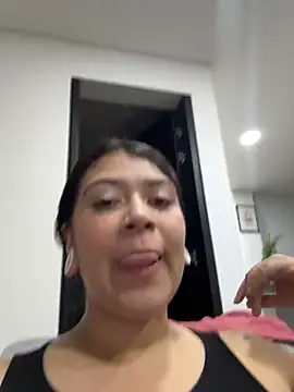 emilyjohanson online show from 05/05/26, 04:26