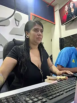 emilyjohanson online show from 06/23/26, 06:50