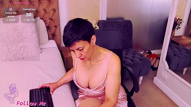 BustyPenellope online show from 06/26/26, 03:22