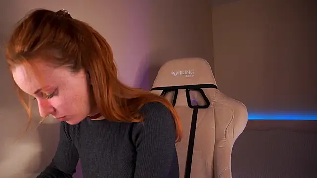 Liuba Fox online show from 01/22/25, 08:06