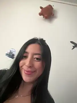 Sofhi corolinne31 online show from 12/10/24, 09:54