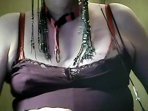 sissy sarah69 online show from 10/11/25, 07:51