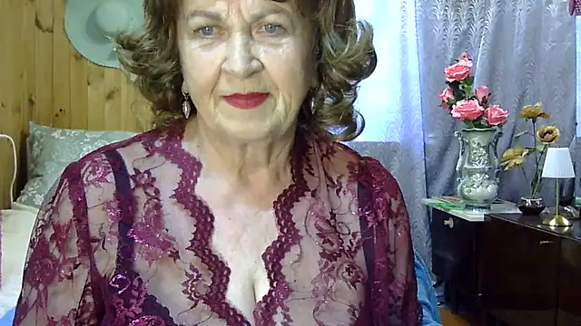 Emma52610 online show from 06/24/26, 11:42