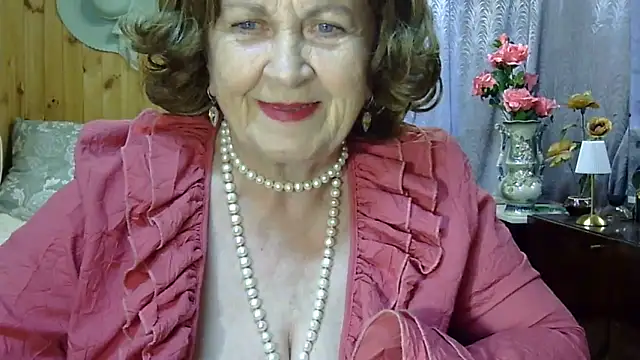 Emma52610 online show from 06/27/26, 04:56