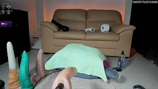 Th3Qu33n0fBigg3st online show from 11/26/25, 10:55