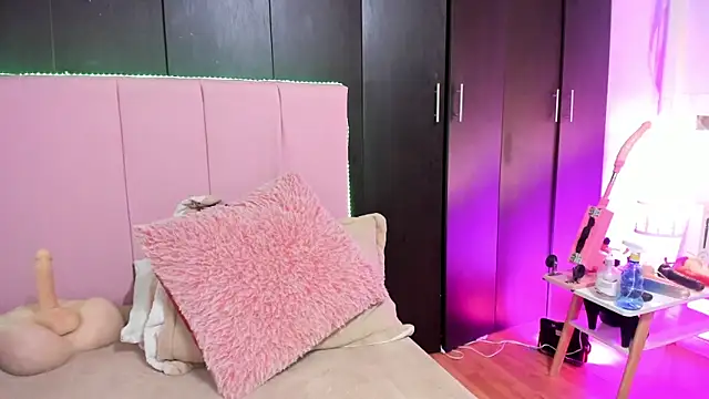 melani xc online show from 12/26/24, 06:33