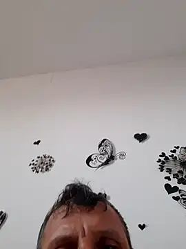 Snapshot of INDRAGOSTITUL chatting on 03/17/26, 06:28 INDRAGOSTITUL online show from 03/17/26, 06:28