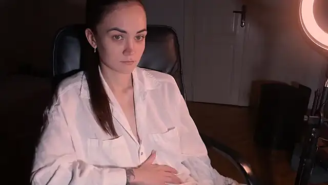 EvelynGG online show from 01/13/25, 11:08