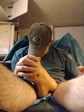 ROBERT0516 online show from 11/22/25, 05:39