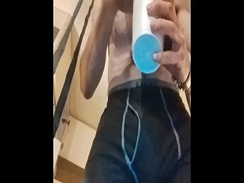 ROBERT0516 online show from 04/25/26, 08:39
