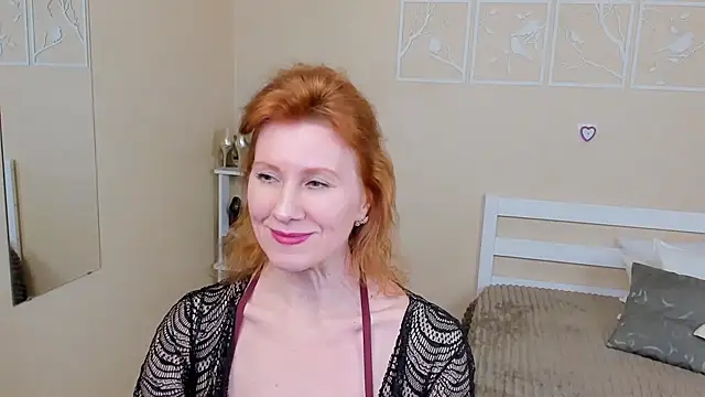 FoxySophia online show from 02/04/25, 06:17