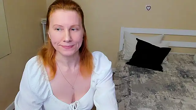 FoxySophia online show from 10/07/25, 05:59