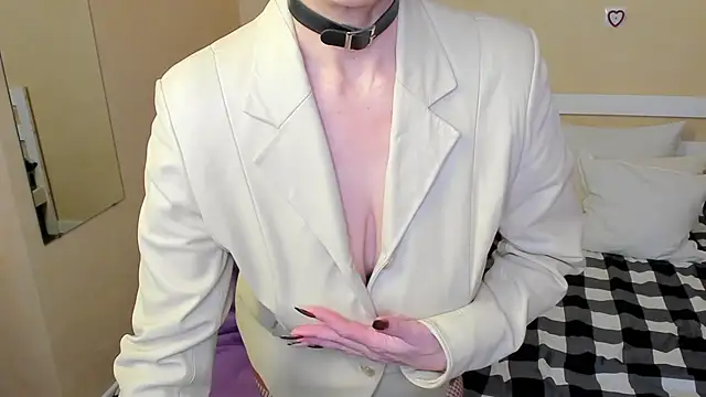 FoxySophia online show from 11/21/25, 09:30