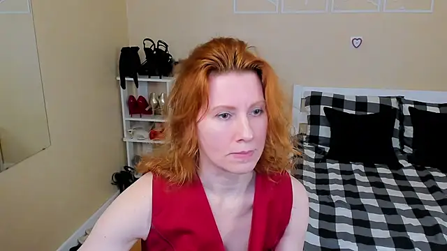 FoxySophia online show from 02/05/26, 04:55