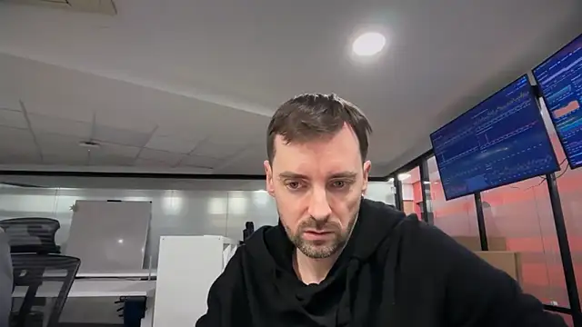 Snapshot of Sunning2 chatting on 02/16/26, 02:57 Sunning2 online show from 02/16/26, 02:57