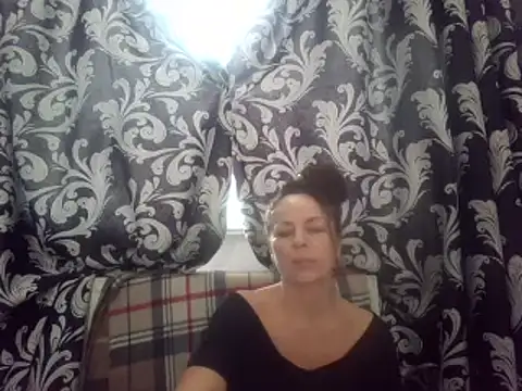 LindaStarS online show from 02/12/25, 08:27