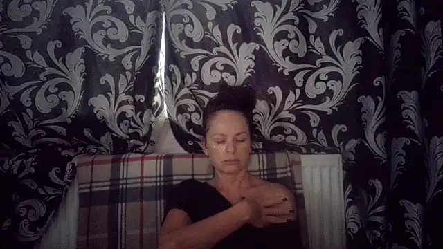 LindaStarS online show from 10/04/25, 05:49