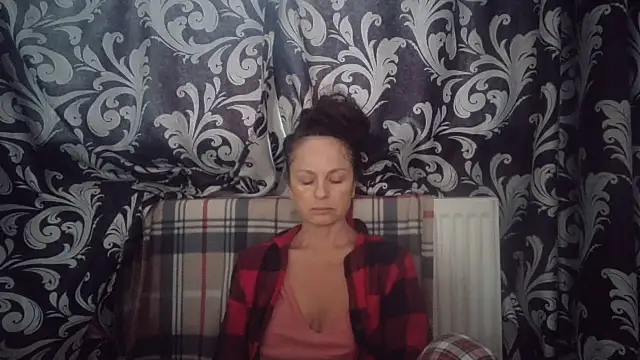 LindaStarS online show from 10/14/25, 05:30