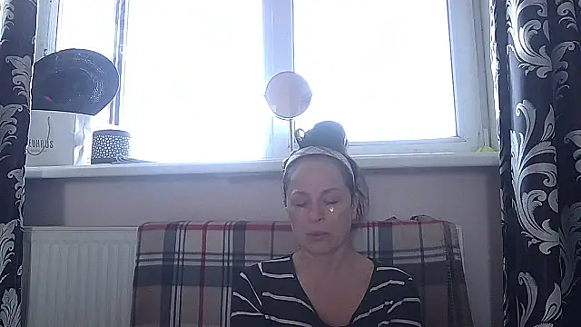 LindaStarS online show from 04/25/26, 04:59