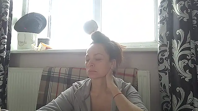 LindaStarS online show from 04/30/26, 05:58