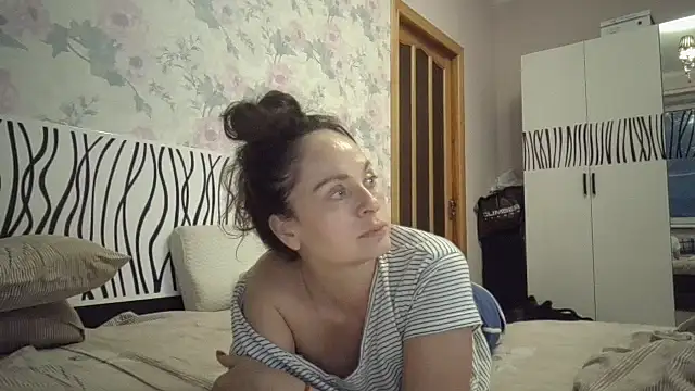 LindaStarS online show from 05/09/26, 05:40