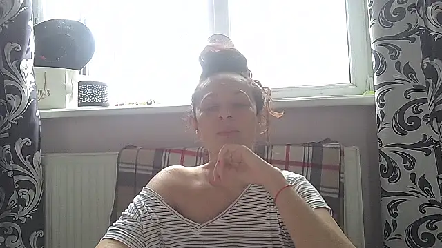 LindaStarS online show from 05/10/26, 05:45