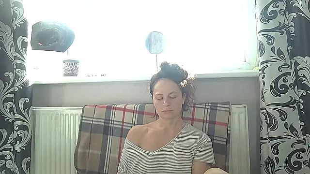 LindaStarS online show from 05/11/26, 02:56