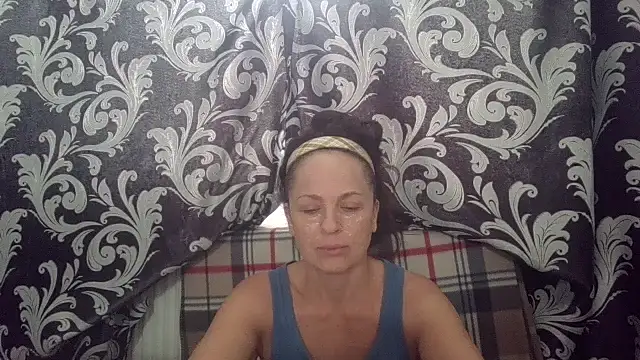 LindaStarS online show from 06/13/26, 05:05